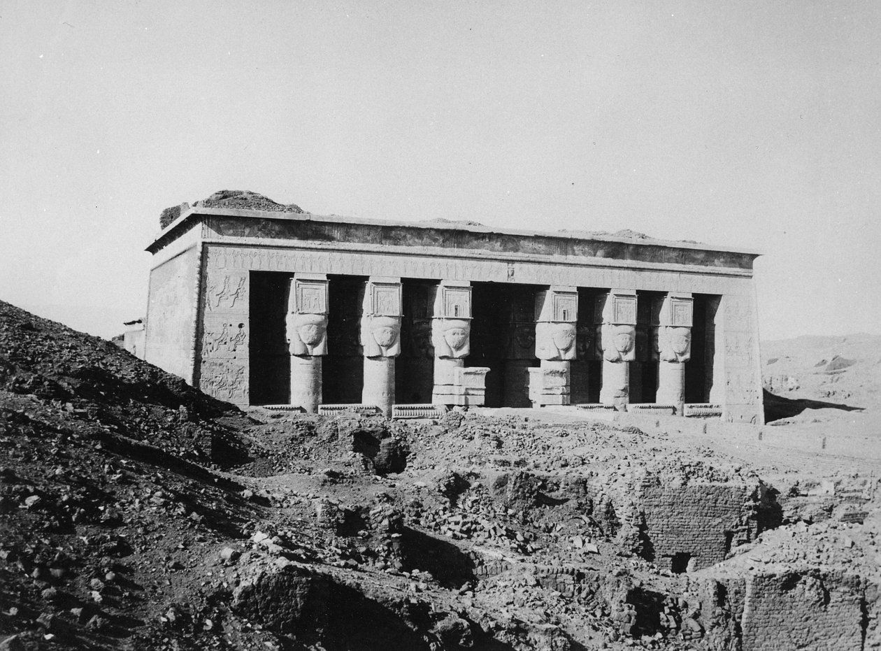 Il Tempio di Hathor, c.1904-05 da English Photographer