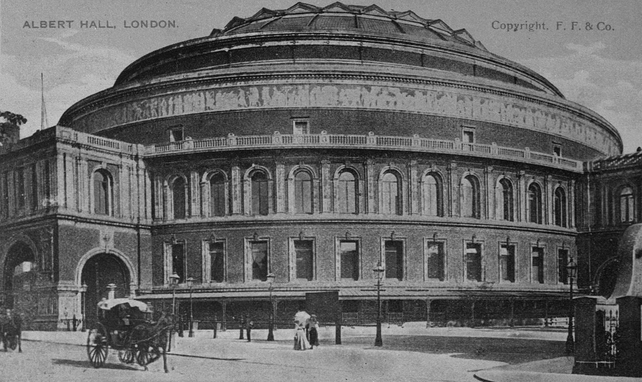 Vista della Albert Hall, c.1900 da English Photographer