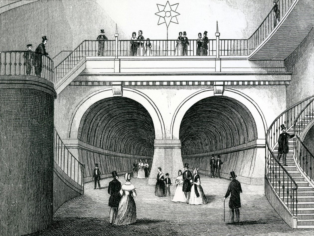Il tunnel del Tamigi da English School
