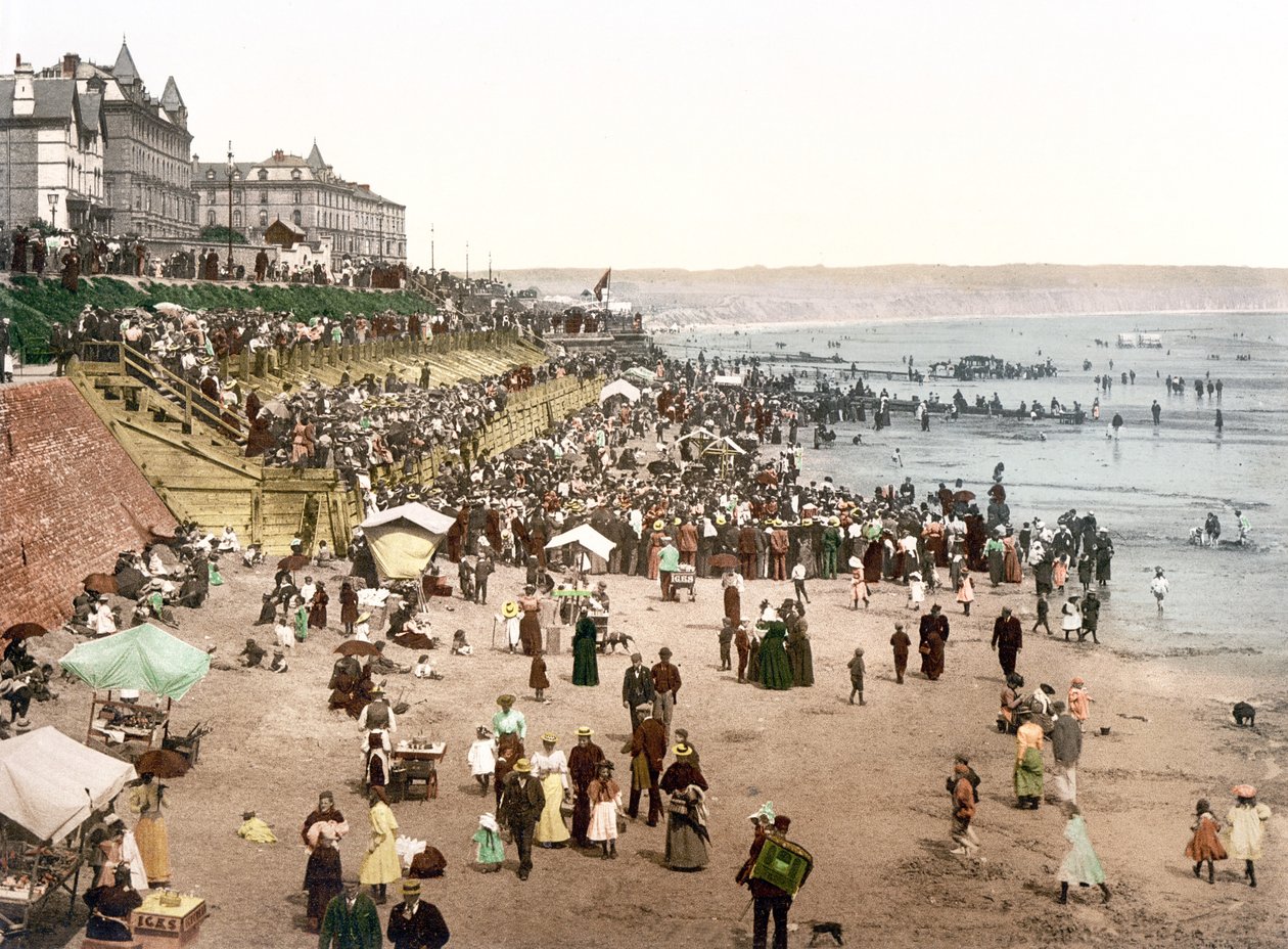 Veduta di una spiaggia inglese da English School