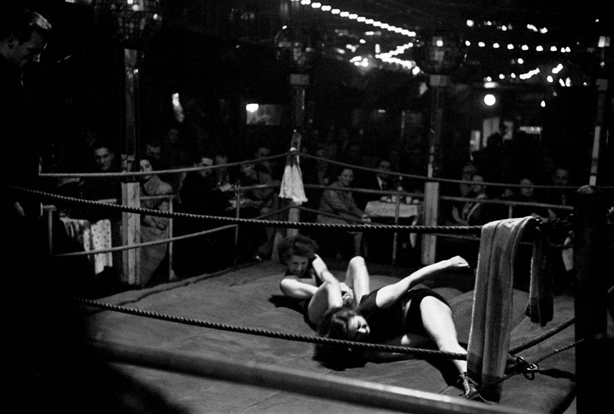 Lotta femminile nella "Jungmuehle", Amburgo, Germania da Erich Lessing