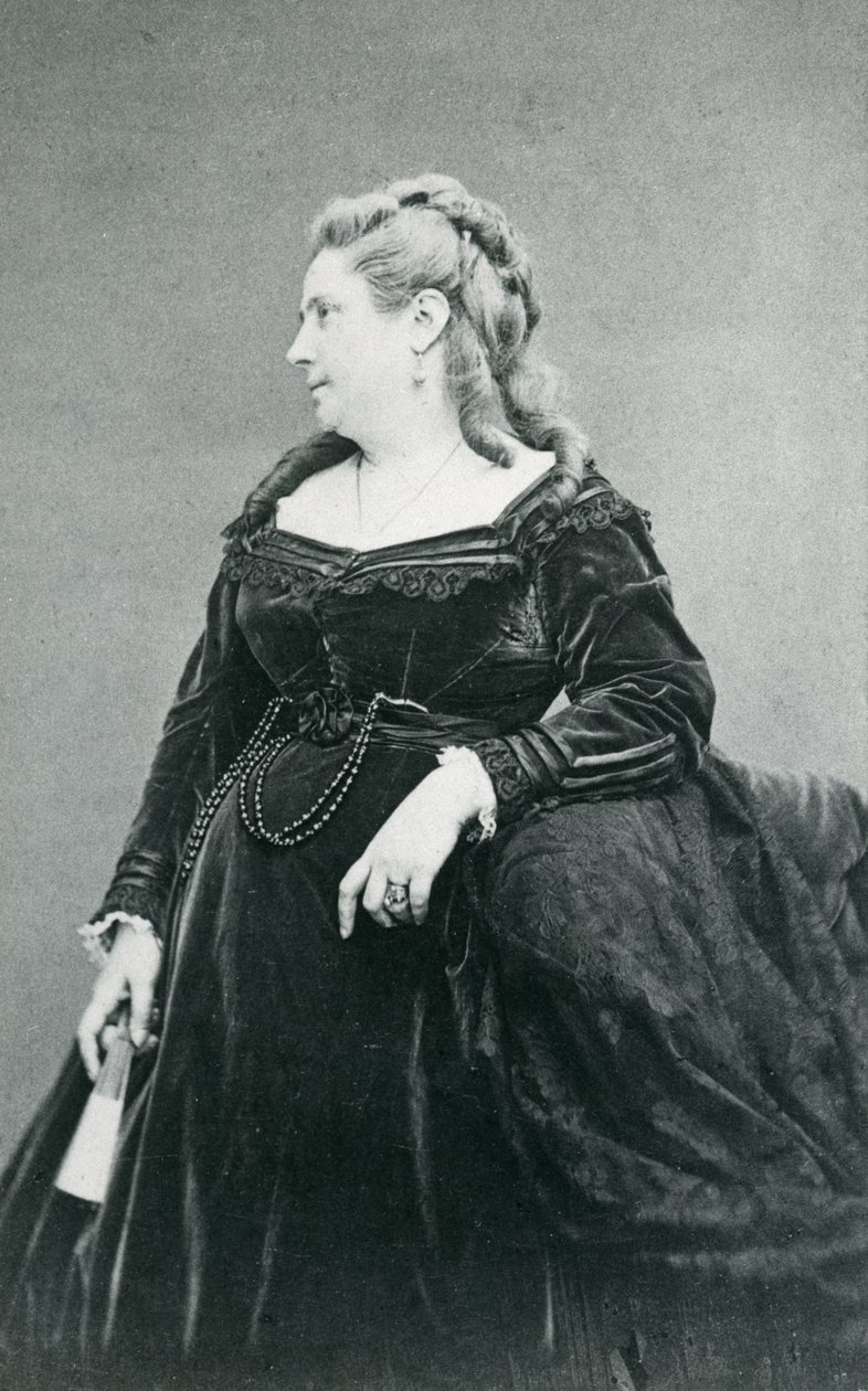Marie Daubrun da Etienne Carjat