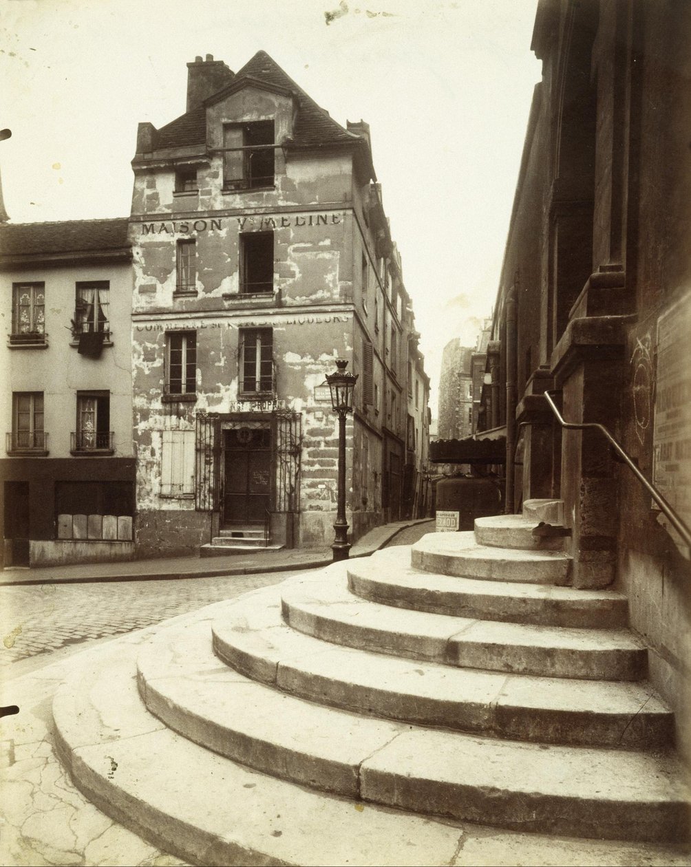 Rue de la Montagne-Sainte-Geneviève da Eugène Atget