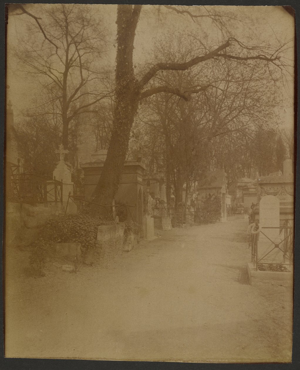 Père Lachaise da Eugène Atget
