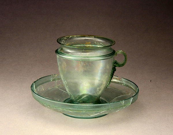 Tazza e piattino, c.50-100 d.C. da European European