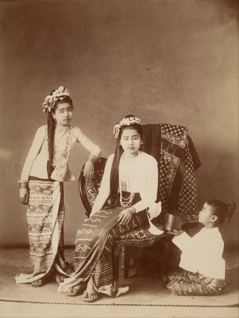 Principesse birmane da Felice Beato