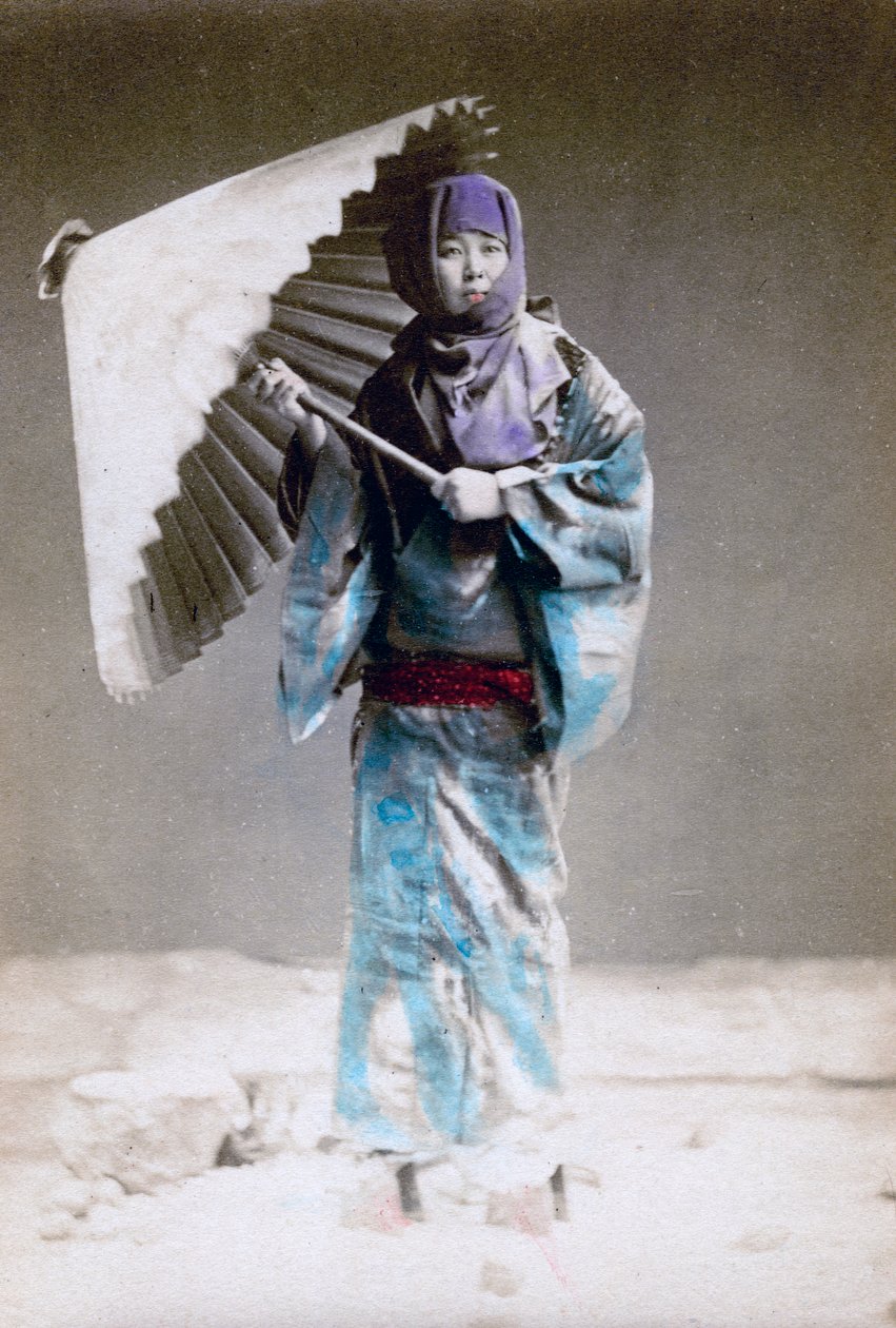 Museme, donna in costume invernale, Giappone, 1882 da Felice Beato