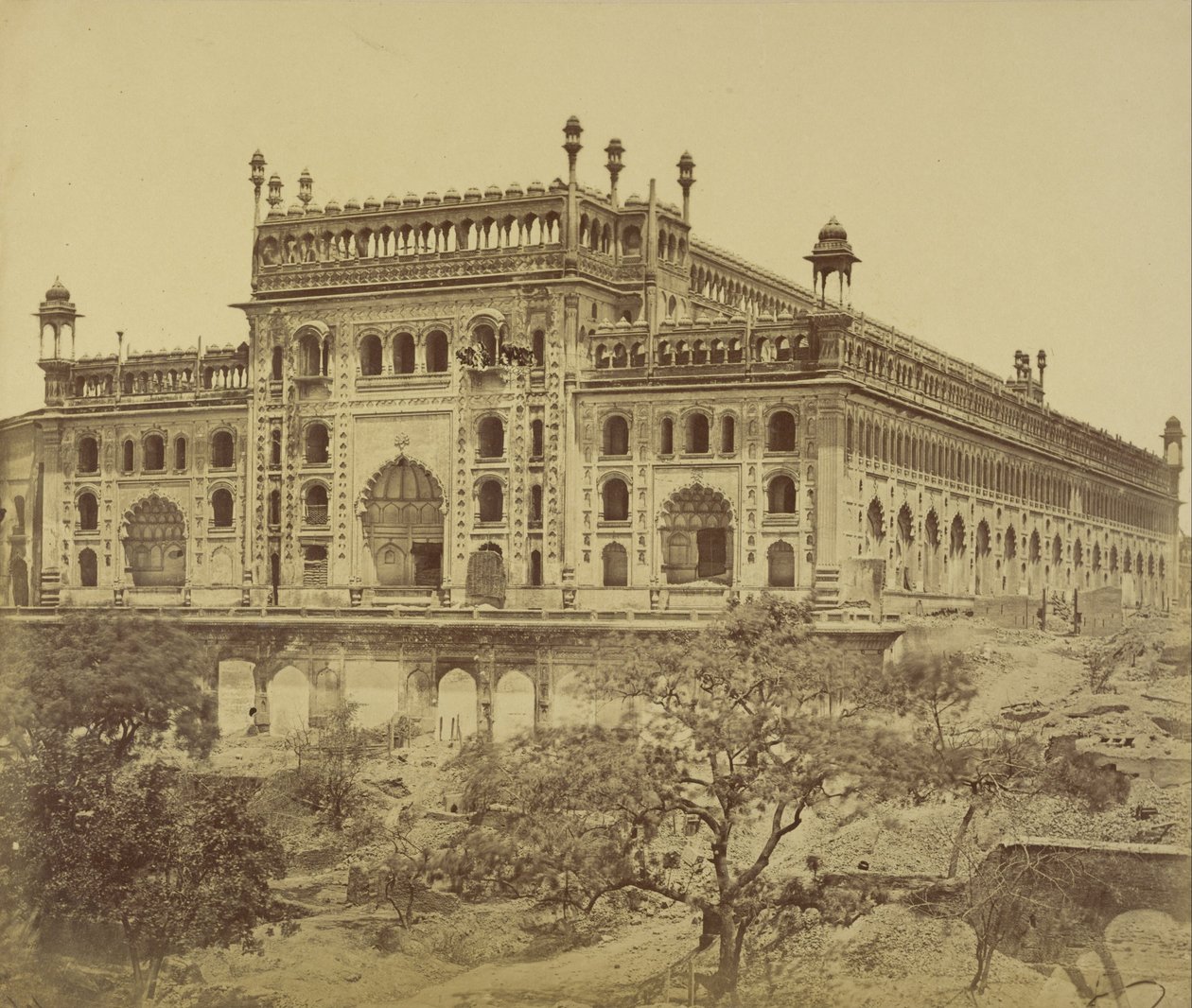 Il Grande Imambara da Felice Beato