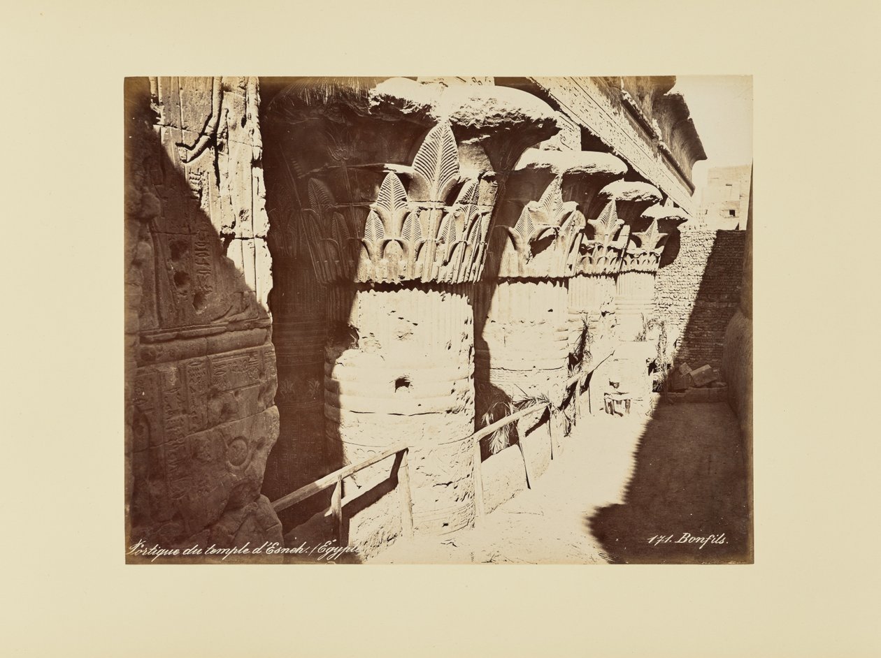 Portico del tempio di Esneh (Egitto) da Félix Bonfils