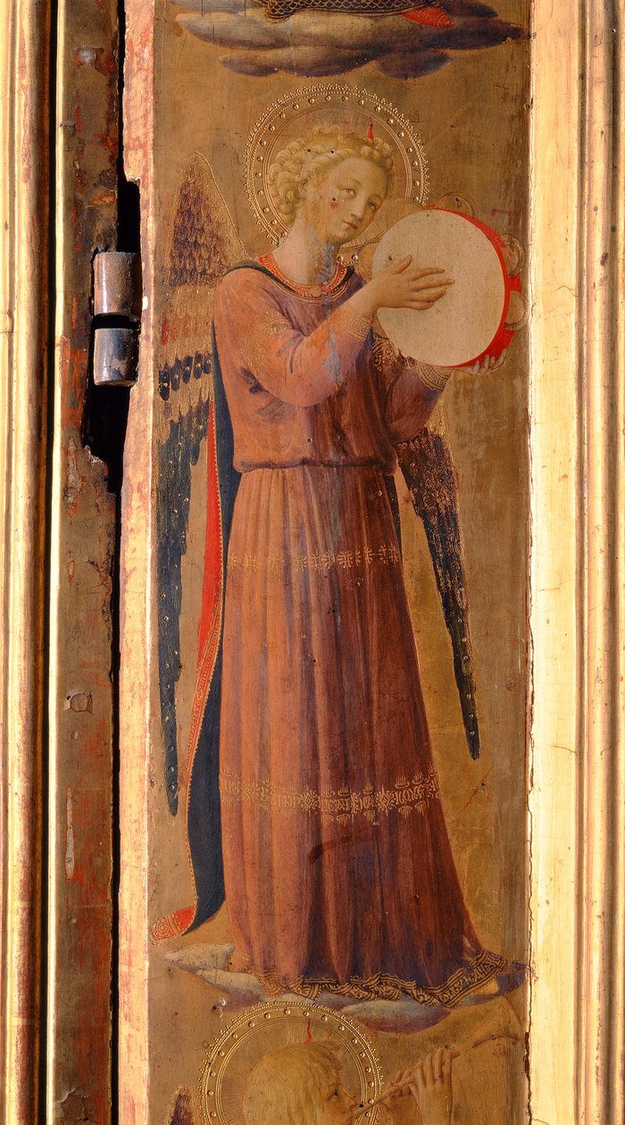 Angelo che suona un tamburello, (dettaglio) dal Trittico di Linaiuoli, 1433 da Fra Angelico
