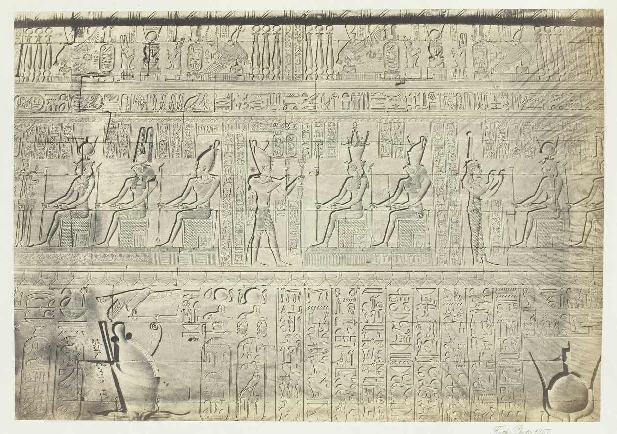 Sculture dal muro esterno, Dendera da Francis Frith