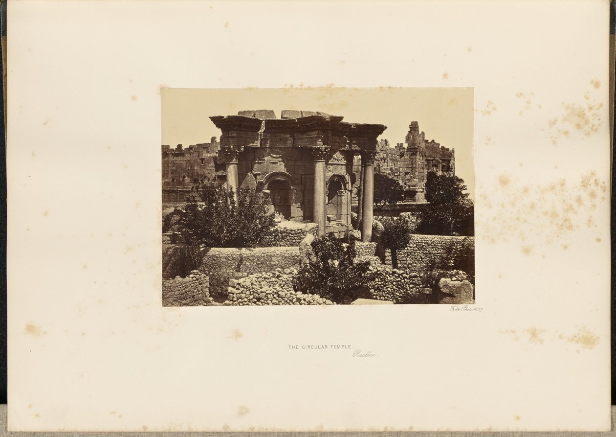 Il Tempio circolare di Baalbec da Francis Frith
