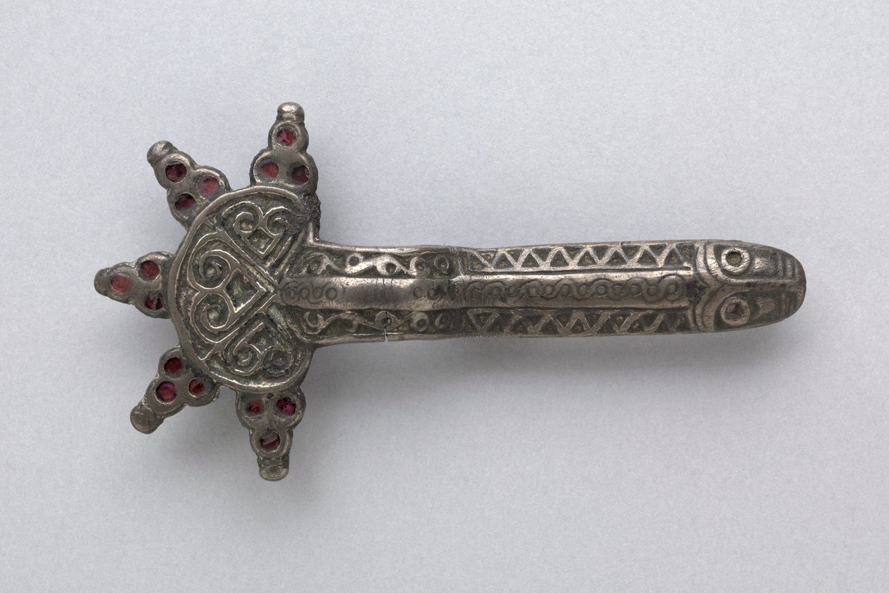 Fibula, 500s da Frankish School