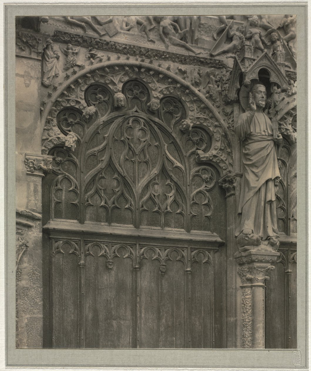 Cattedrale di Bourges: Cripta sotto la Navata da Frederick Henry Evans