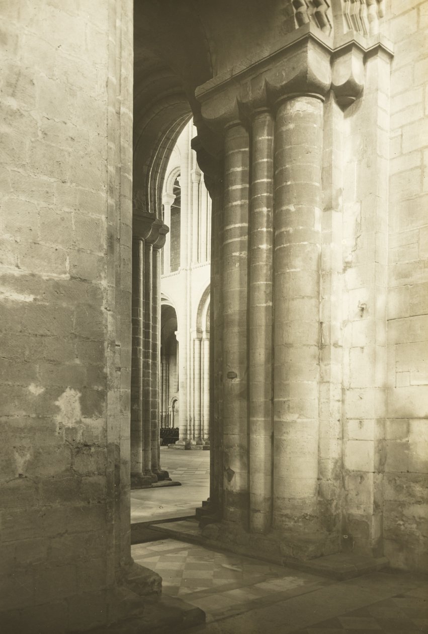 Cattedrale di Ely: Transetto sud-ovest nella navata da Frederick H. Evans