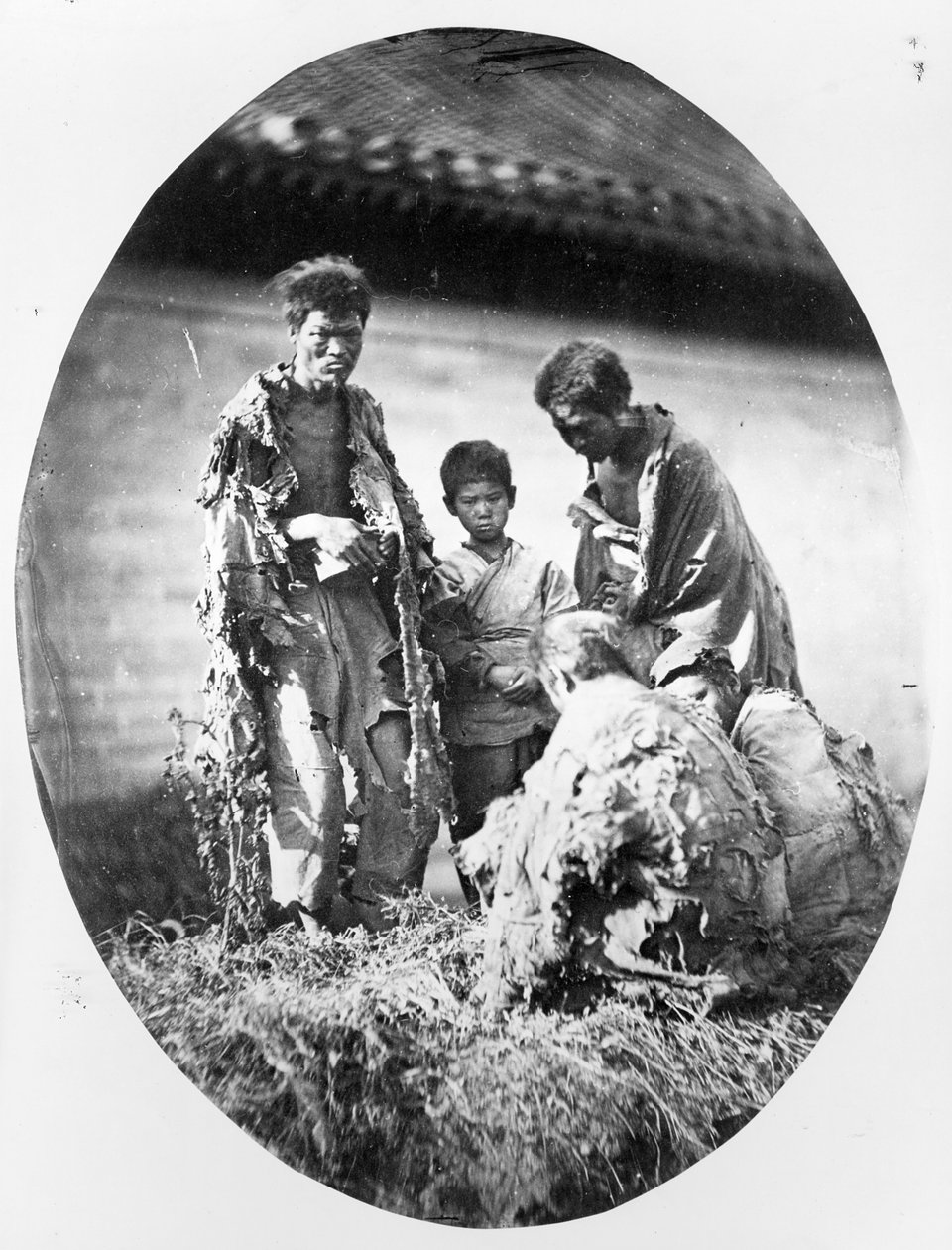 Miseria in Cina, c.1875 da French Photographer