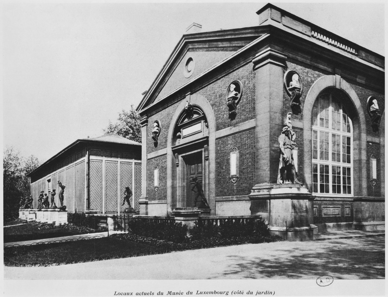 Museo del Lussemburgo, Parigi, 1910 da French Photographer