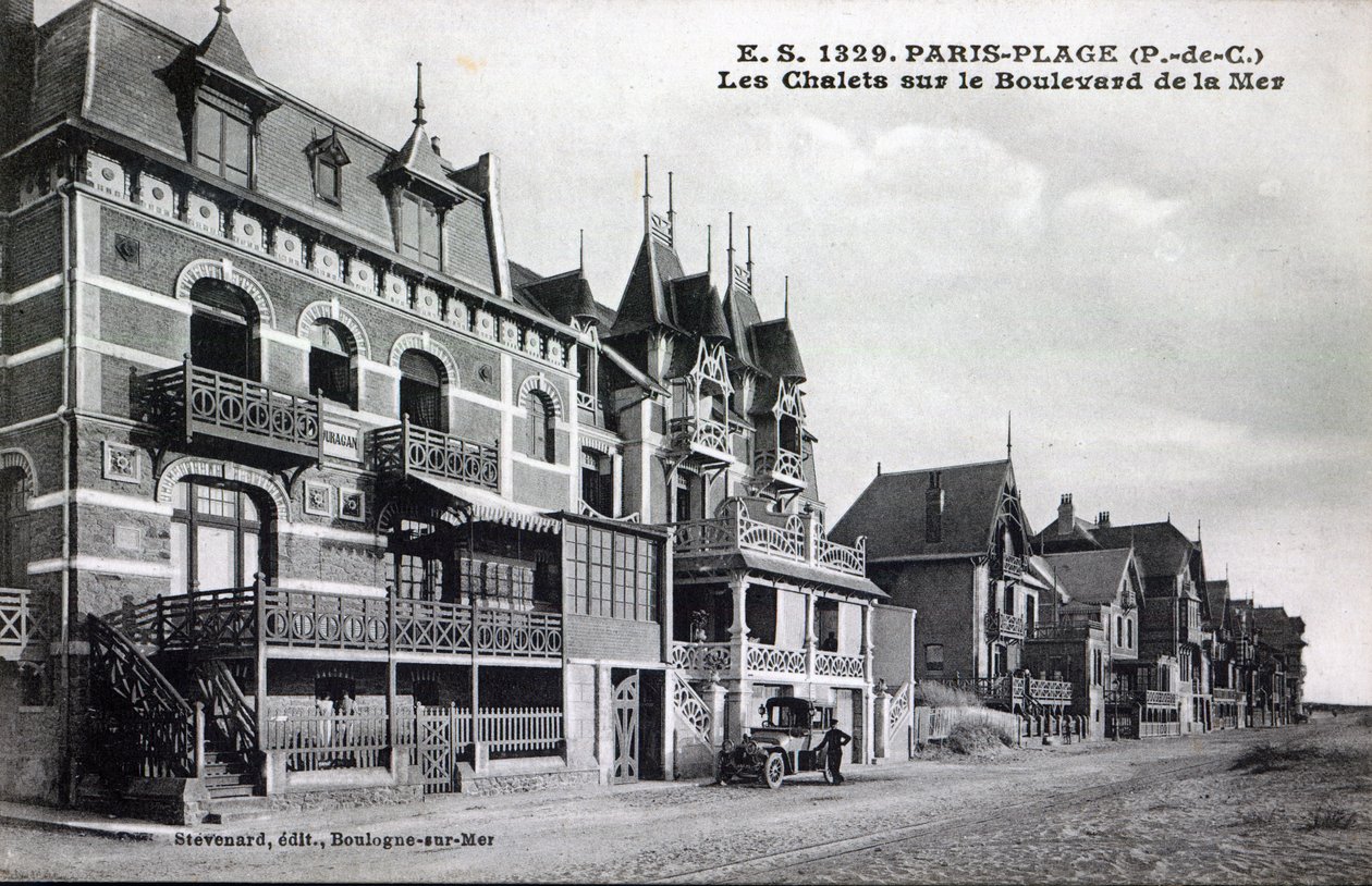 Cartolina raffigurante chalet sul Boulevard de la Mer, Paris-Plage, c.1910 da French Photographer