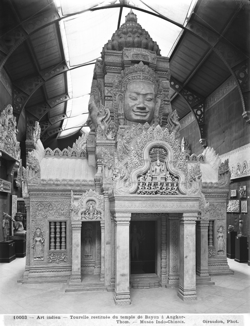 Torre ricostruita, Tempio di Bayon ad Angkor Thom, c.1912 da French Photographer