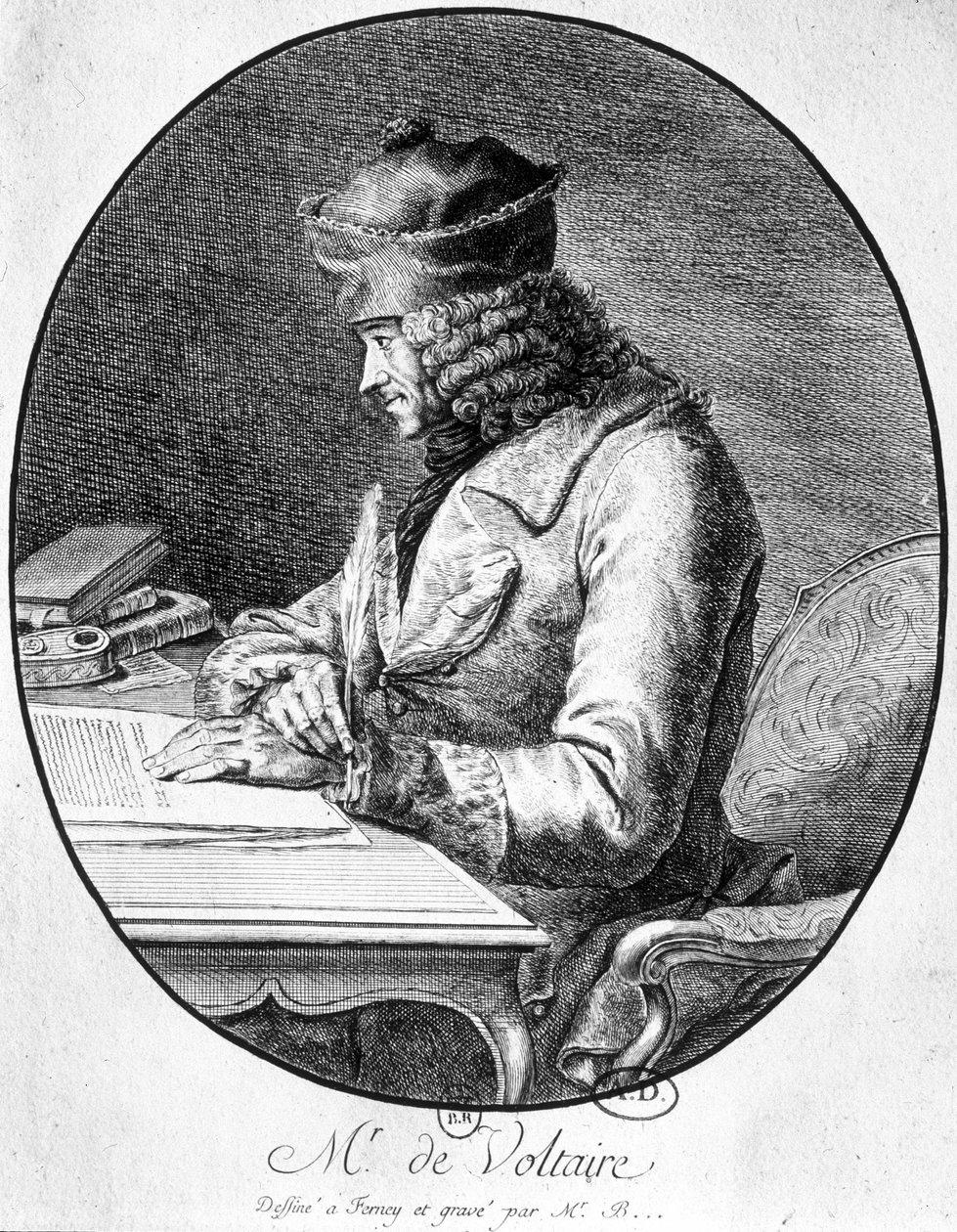 Voltaire al suo tavolo di lavoro da French School