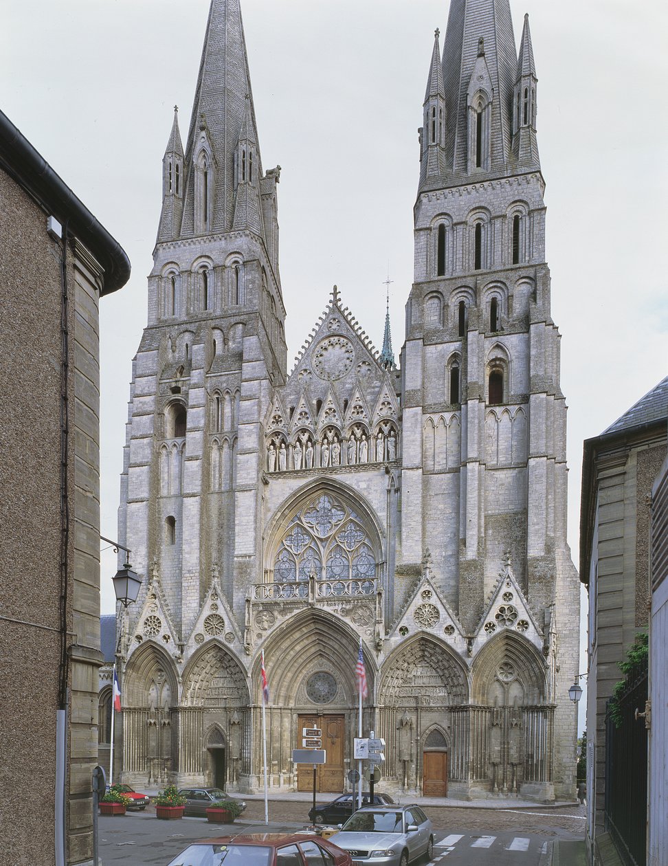 Facciata ovest della Cattedrale di Bayeux da French School