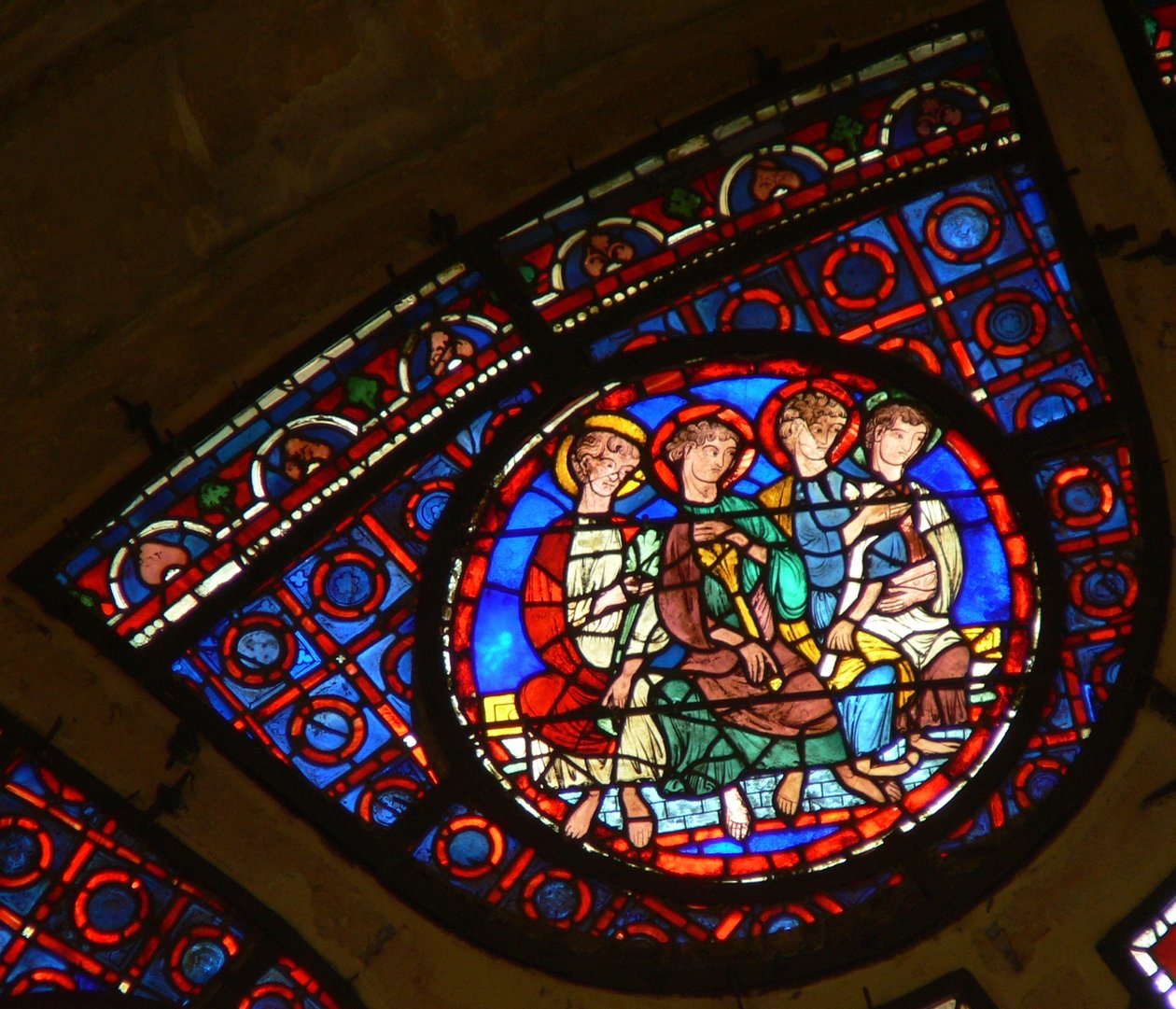 Finestra Ww raffigurante quattro Apostoli da French School