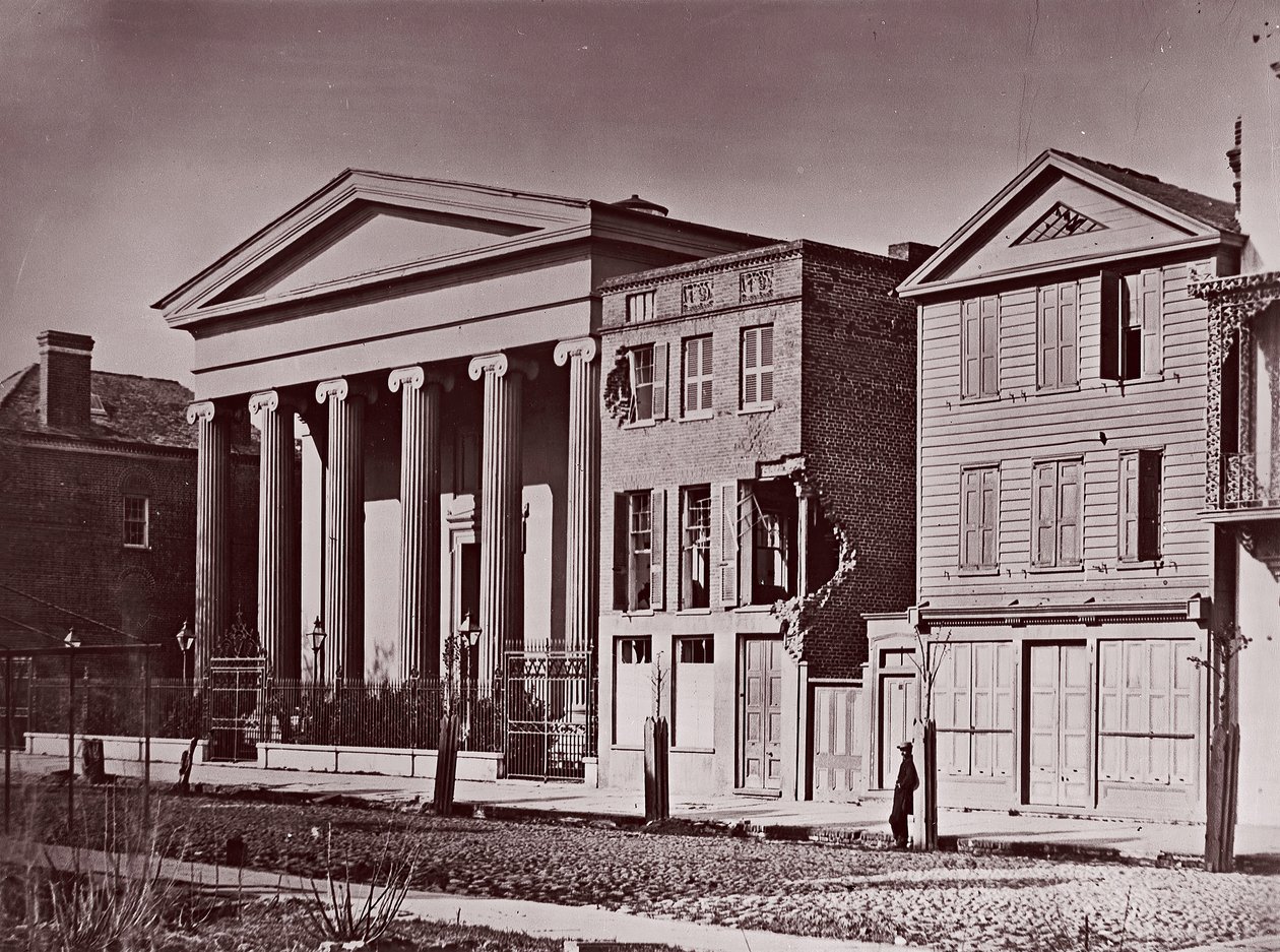 Hibernian Hall, Charleston, ca. 1864 da George N. Barnard