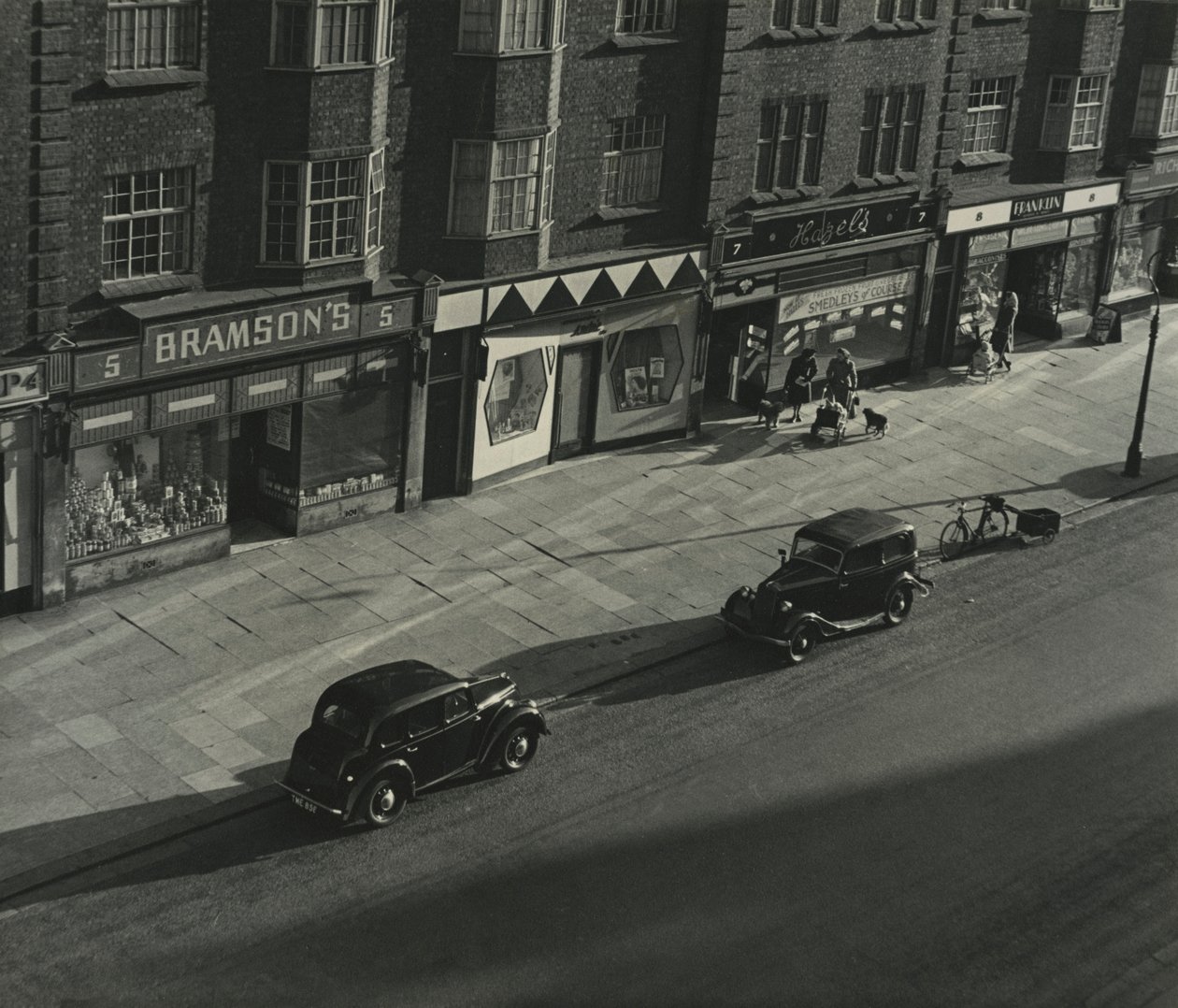Scena di strada a Londra da Godfrey Macdominic