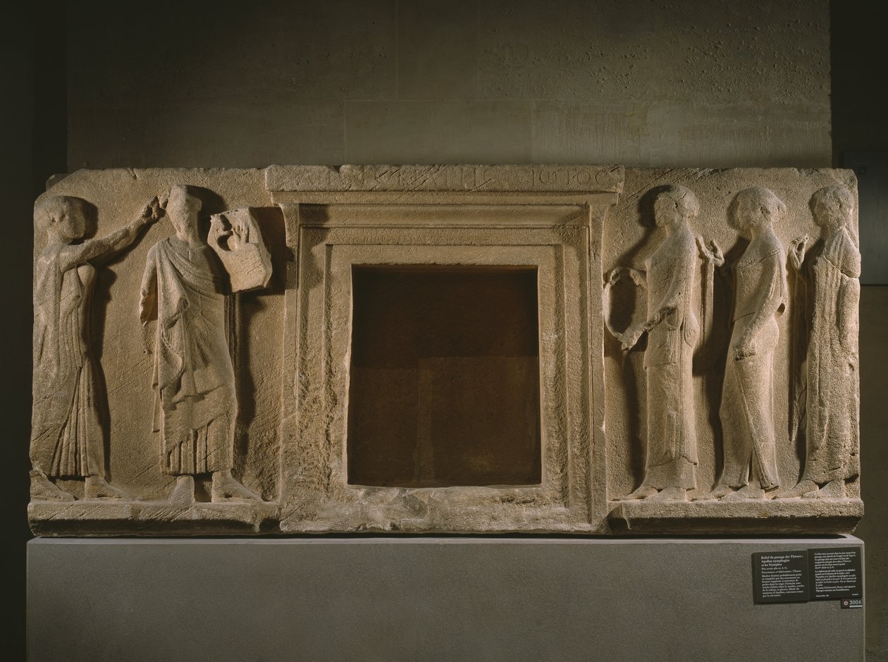 Apollo e le ninfe, rilievo dal Passaggio dei Theores, da Thasos, prima del 480 a.C. da Greek