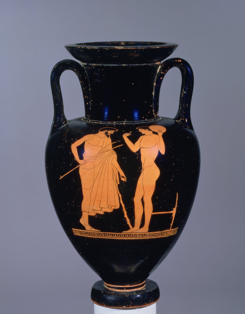 Anfora attica a figure rosse raffigurante un anziano barbuto e un giovane, probabilmente VI secolo a.C. da Greek