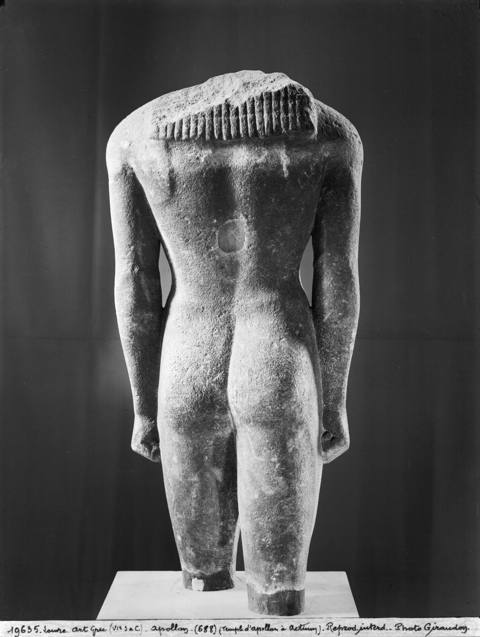 Torso di un kouros, da Azio, c.570 a.C. da Greek