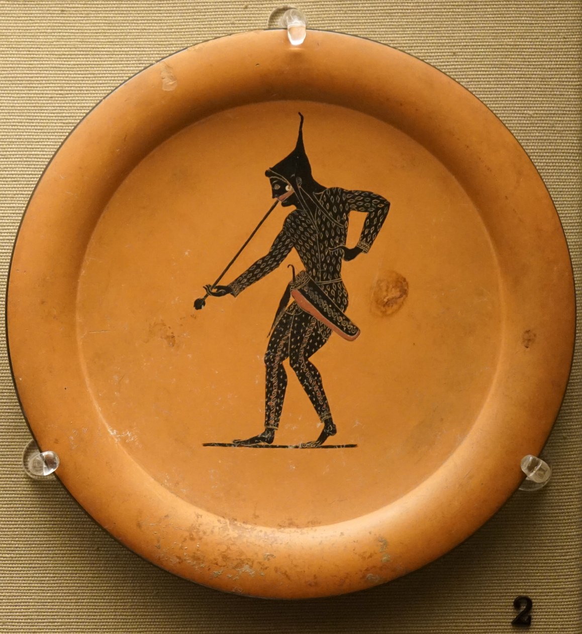 Piatto a figure nere, realizzato ad Atene da Greek School
