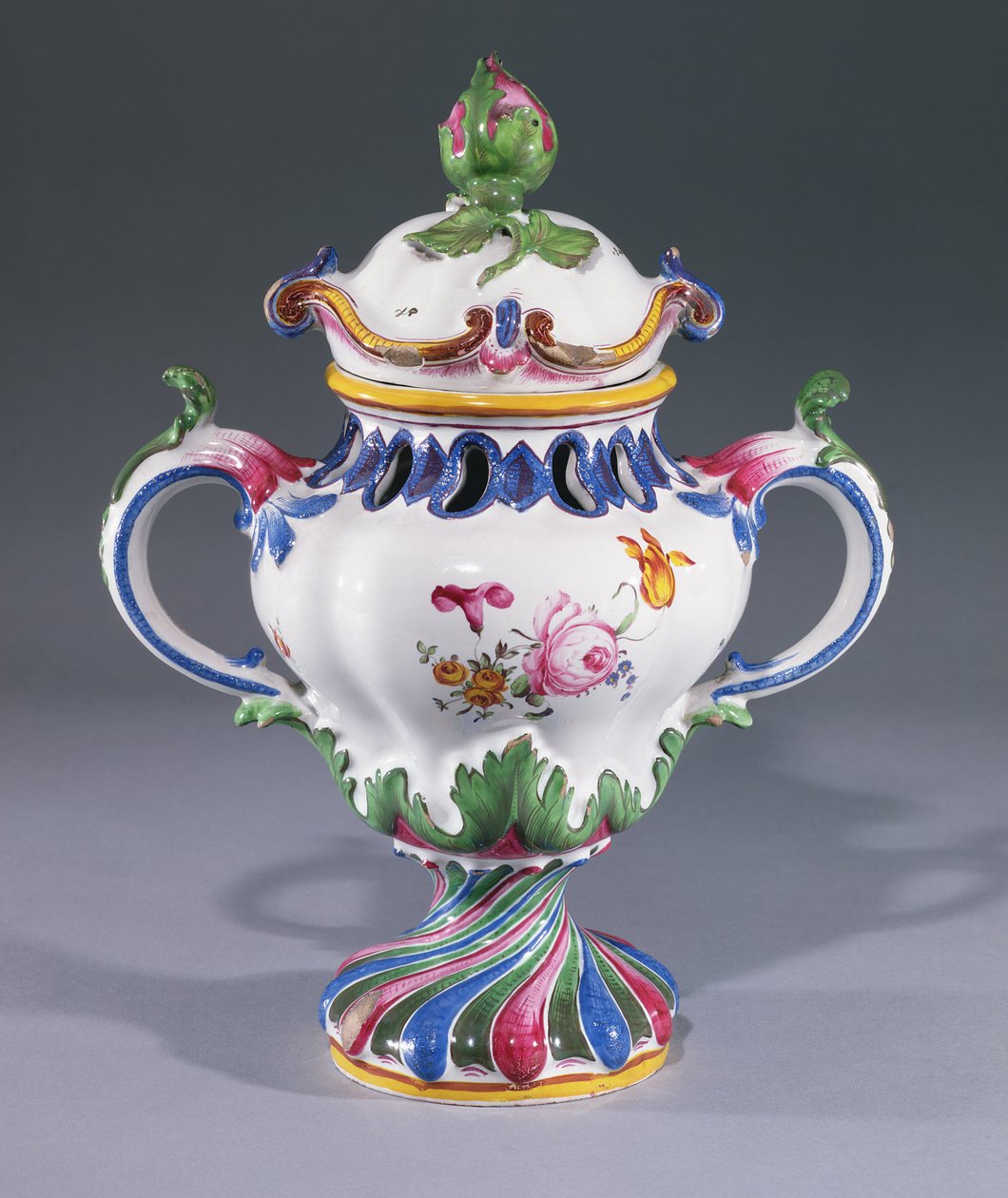 Vaso Pot-pourri, realizzato a Strasburgo, c.1754-60 da Hannong Family