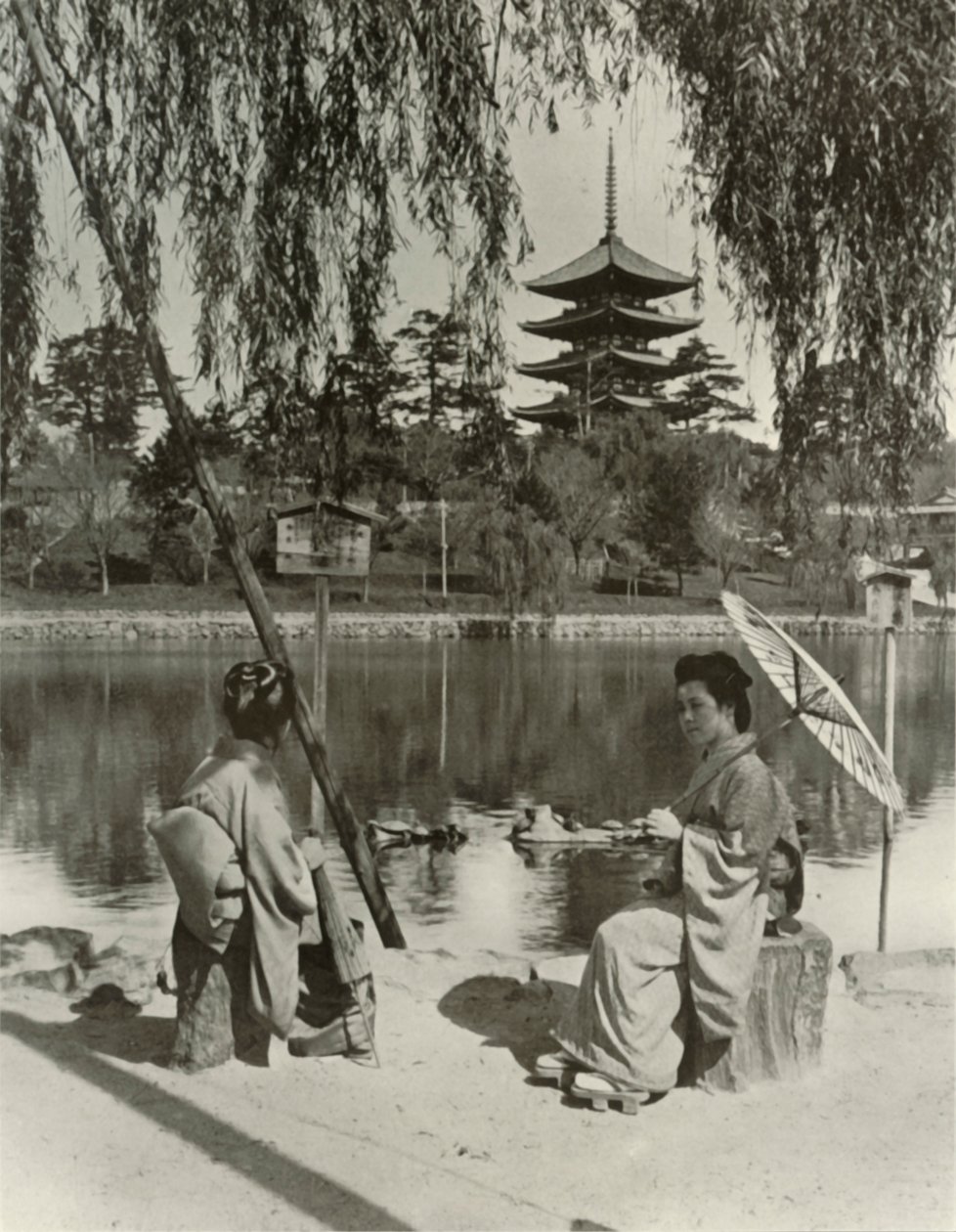 La Pagoda di Nara, 1910 da Herbert Ponting
