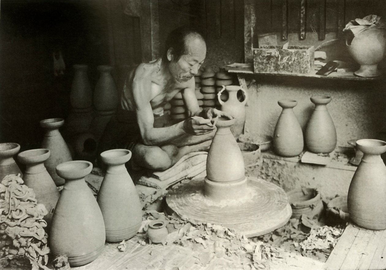 Il vasaio al suo tornio da Herbert Ponting