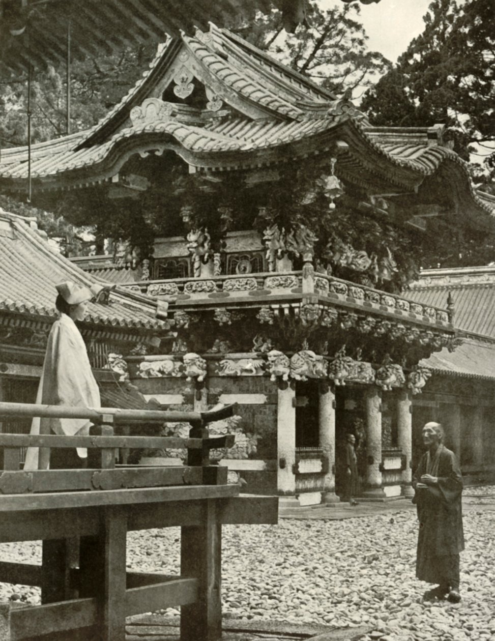 La porta Yomei a Nikko, 1910 da Herbert Ponting