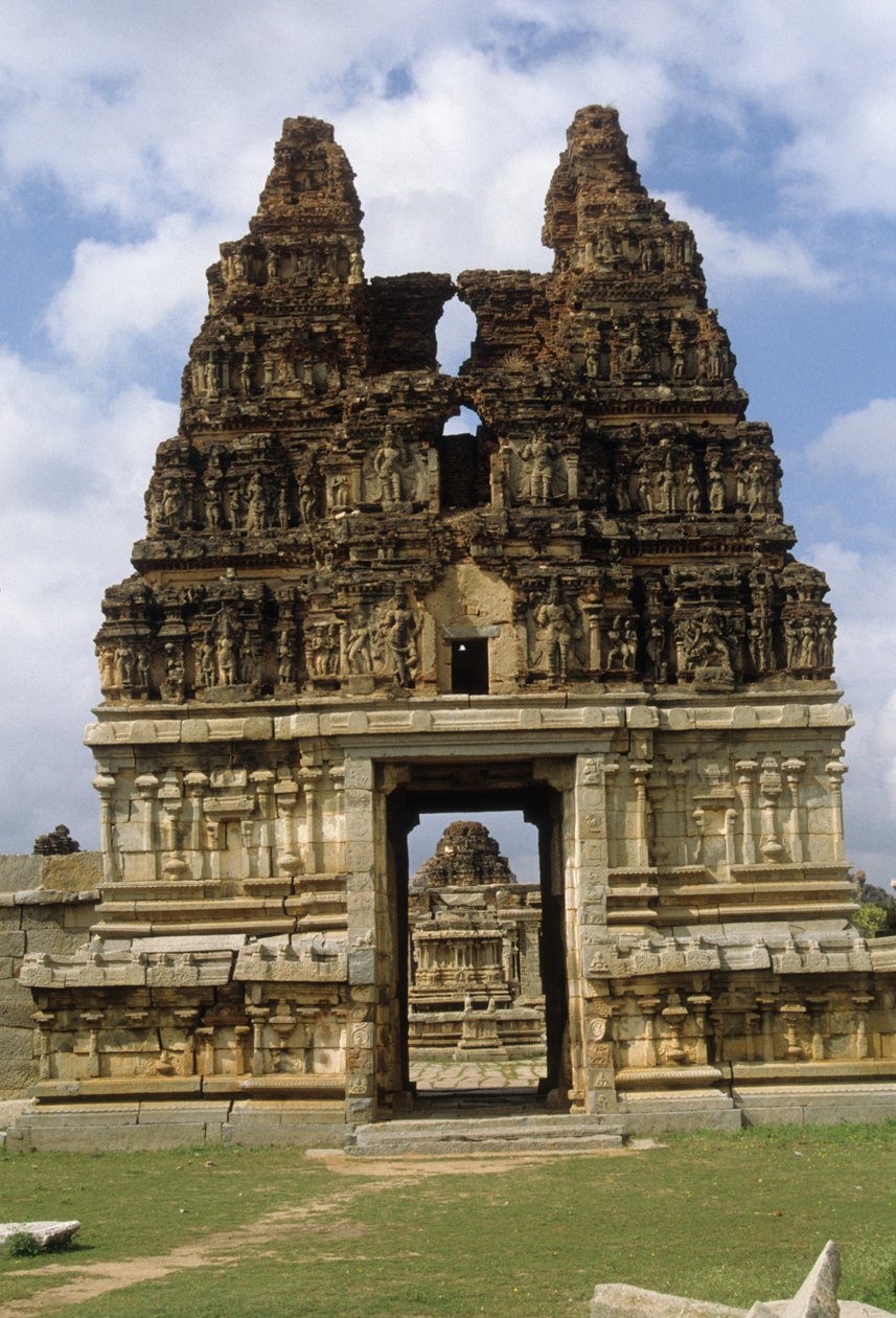 Torre della Porta Orientale del Tempio di Vittala da Indian School