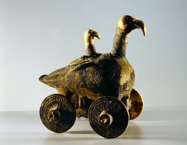 Carro di vasi su ruote da Iron Age