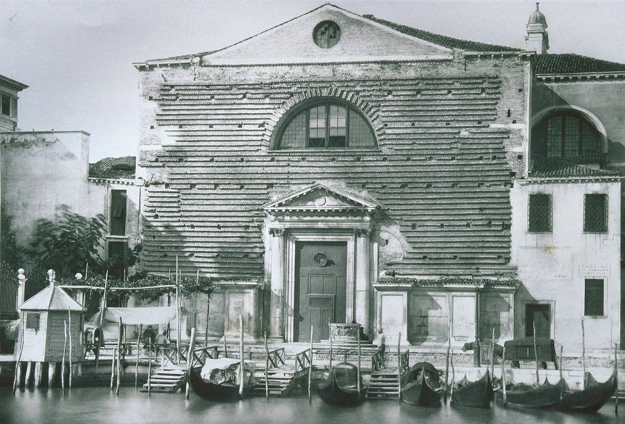 Vista della Chiesa di San Marcuola da Italian Photographer