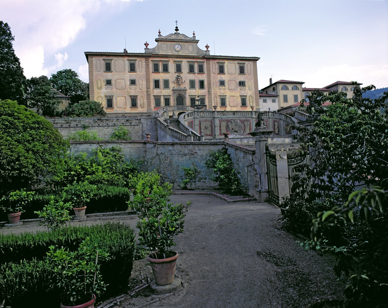 Villa di Celle da Italian School