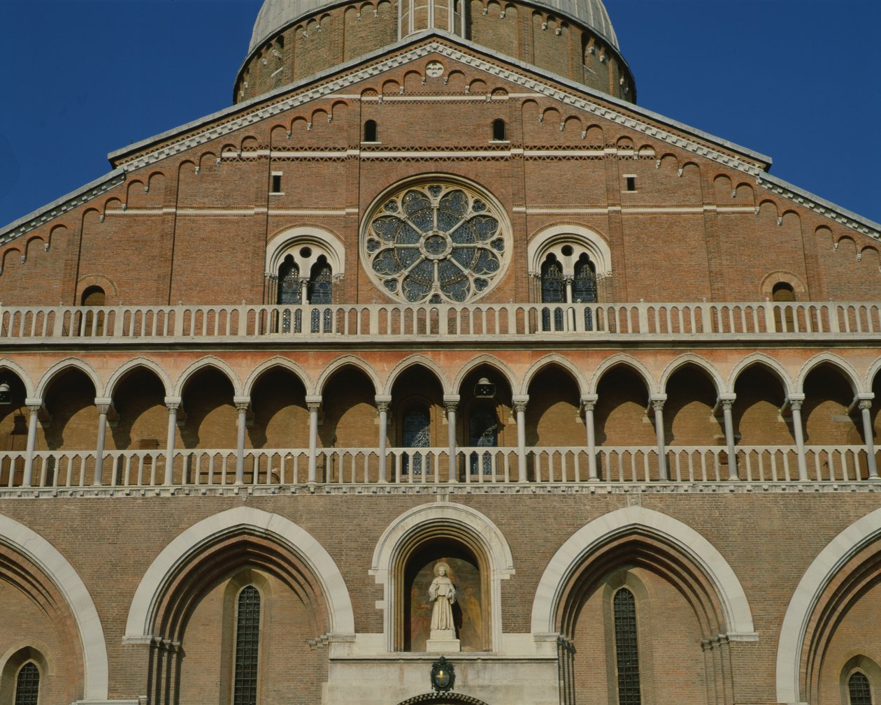 Facciata ovest (dettaglio) da Italian School