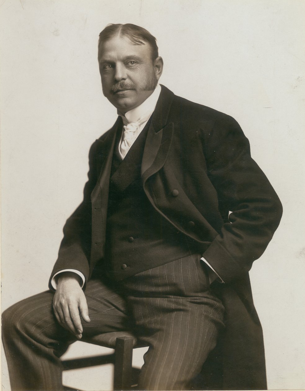 Immagine sconosciuta da J.C. Strauss