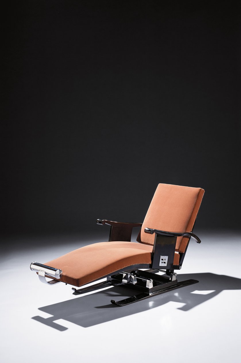 "Maharaja" chaise longue regolabile, 1929 da Jacques Emile Ruhlmann
