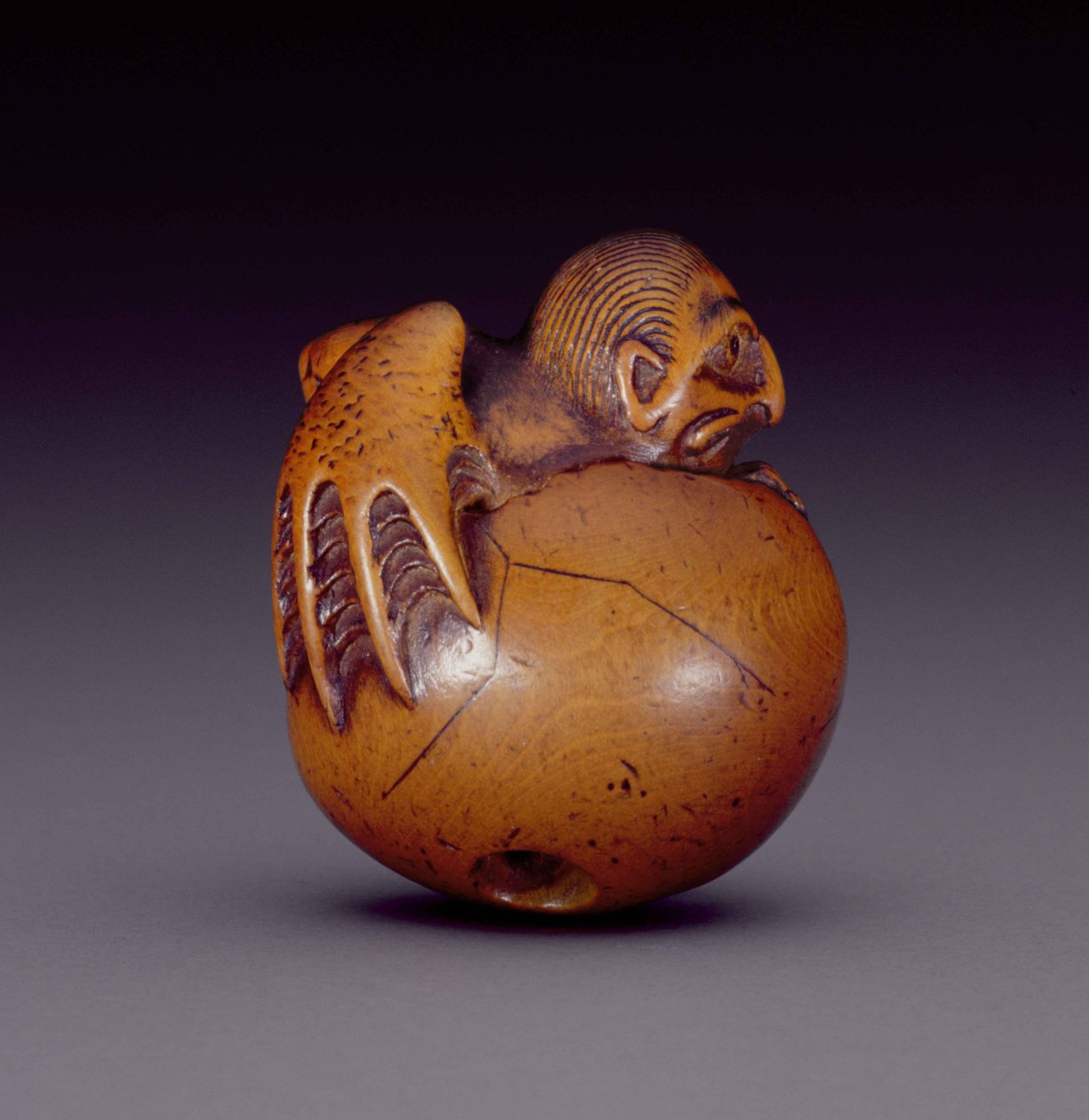 Netsuke raffigurante tengu no tamago, c.1770-90 (legno) da Jobun