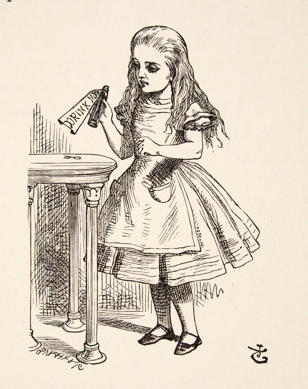 Alice che guarda la bottiglia Drink Me, da Le Avventure di Alice nel Paese delle Meraviglie di Lewis Carroll, pub. 1891 da John Tenniel