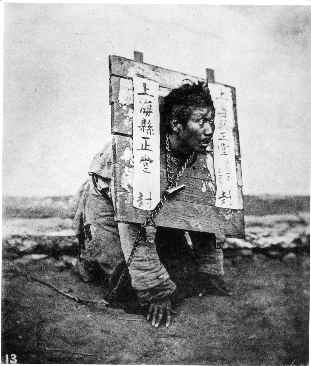 Punizione cinese, c.1867-72 da John Thomson