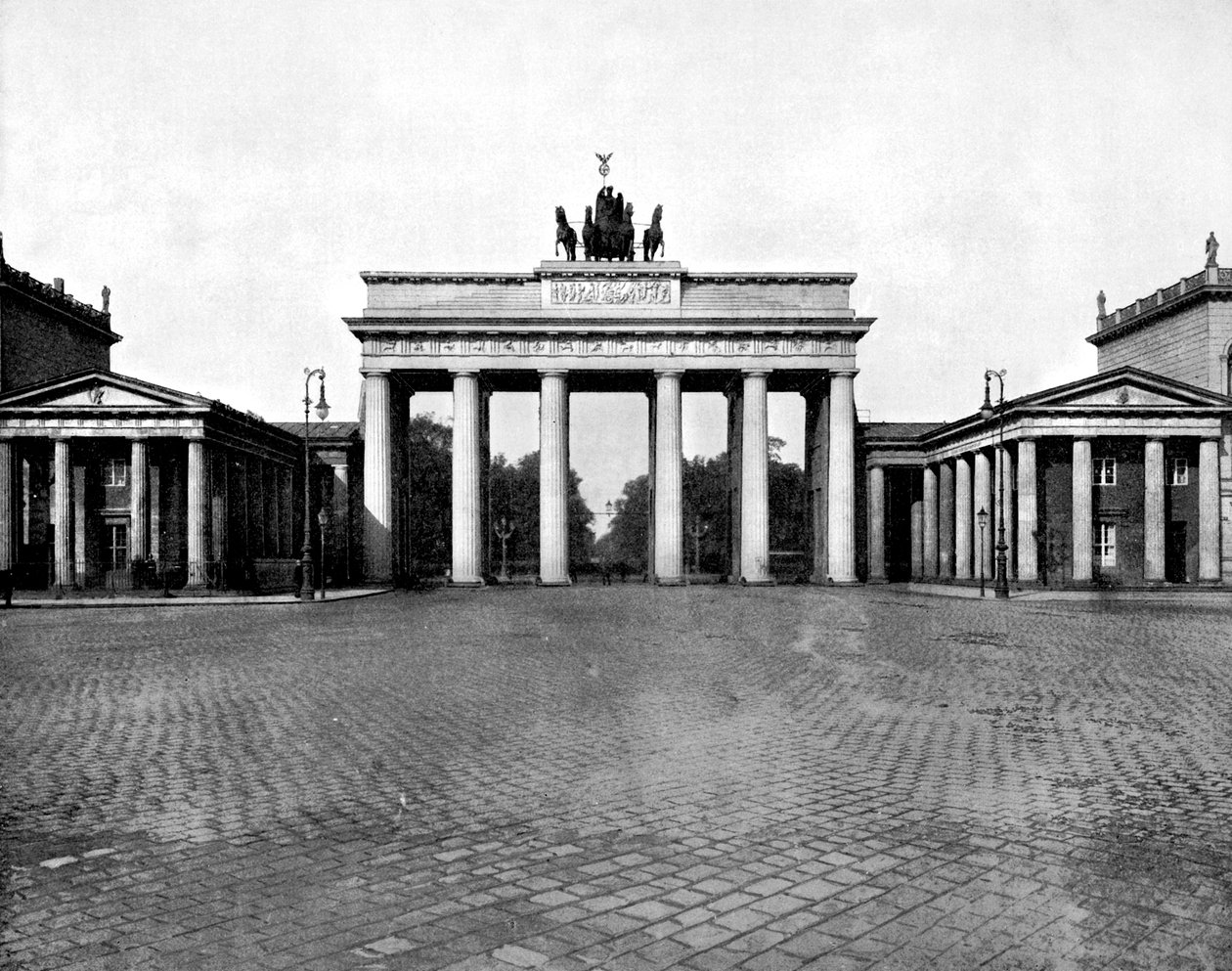 Porta di Brandeburgo, Berlino, 1893 da John L. Stoddard