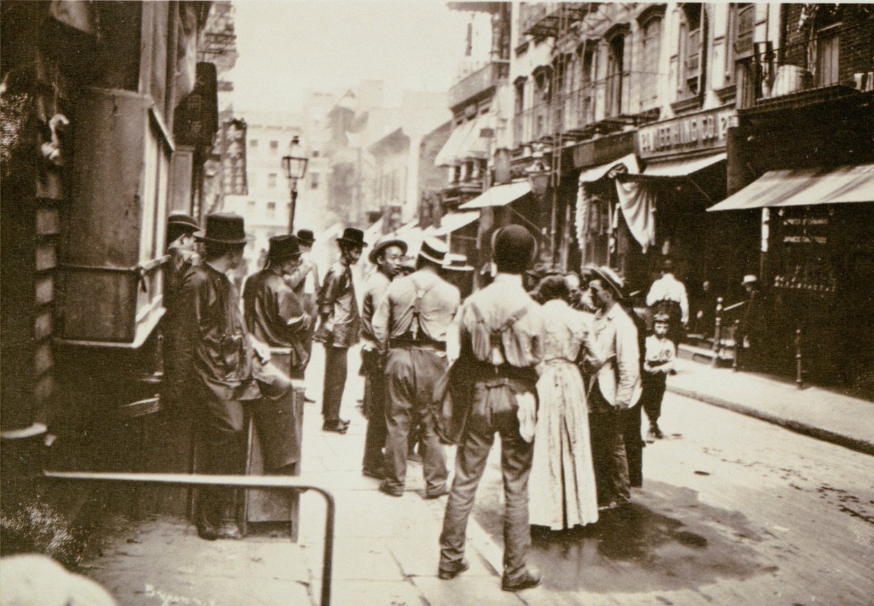 Pell Street a Chinatown, New York City, 1898 da Joseph Byron