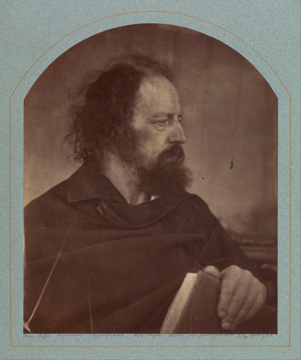 [A. Tennyson/Il Monaco Sporcaccione] da Julia Margaret Cameron