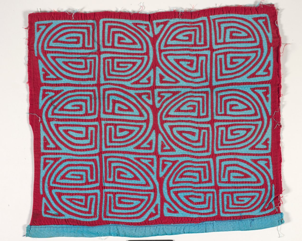 Pannello di camicia (mola) da Kuna Indian Culture